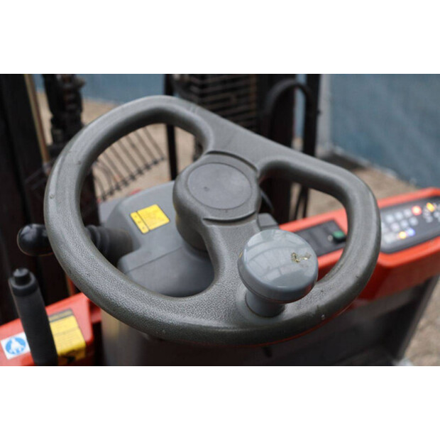 2007 BT C3E160-44521138