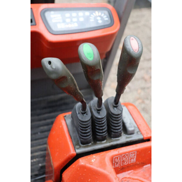 2007 BT C3E160-44521140