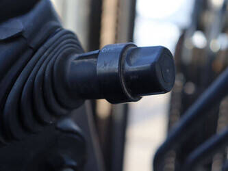 2011-toyota-fd18-44521347