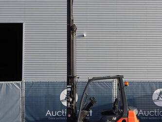 2011-toyota-fd18-44521354