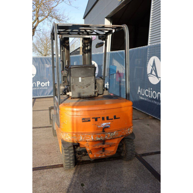 Still R60-20I-44521374