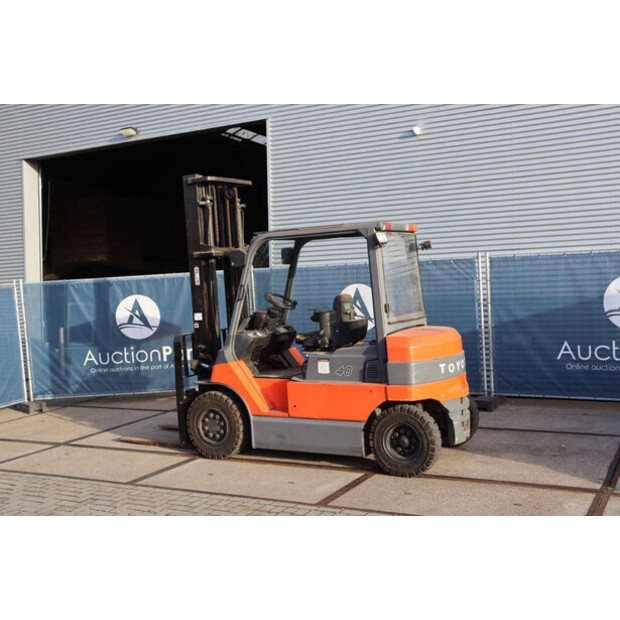 2005 تويوتا 7FBMF40-44521382