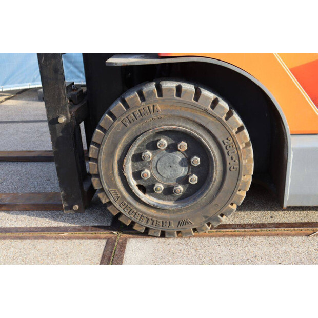 2005 تويوتا 7FBMF40-44521391