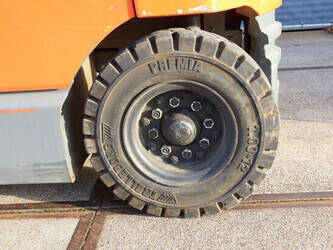 2005-toyota-7fbmf40-1397974-44521392