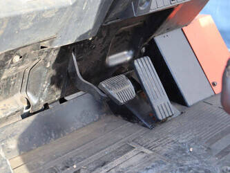 2005-toyota-7fbmf40-1397974-44521401