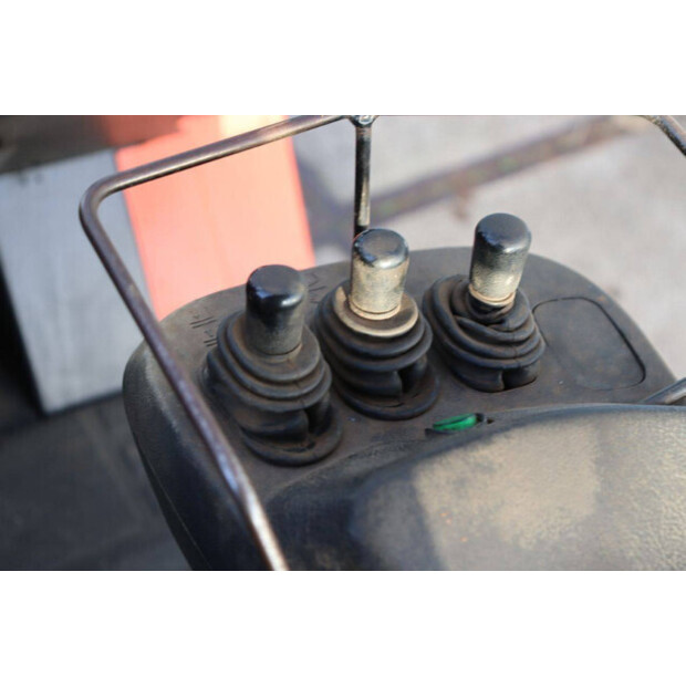 2005 تويوتا 7FBMF40-44521406