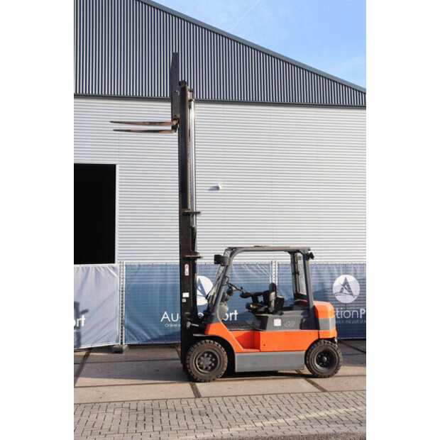 2005 تويوتا 7FBMF40-44521414