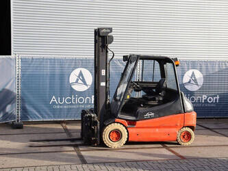 Image de MANUTENTION 2001 Linde E30-02 À vendre à Belgique