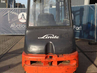 2001-linde-e30-02-1397978-44521535