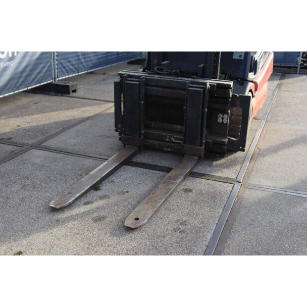 2001 ليندي E30-02-44521540