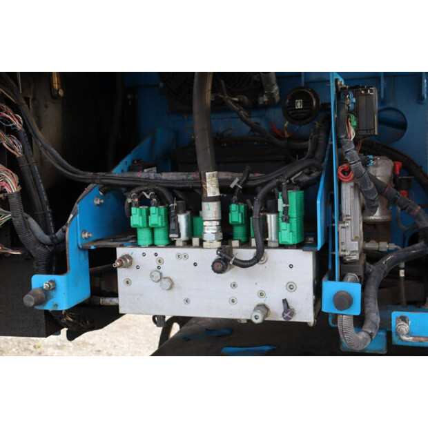 2018 Genie S-65 TRAX-44521774