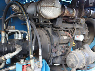 2018-genie-s-65-trax-1397984-44521778