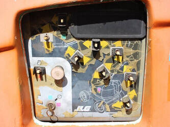 1997-jlg-600aj-1397985-44521800