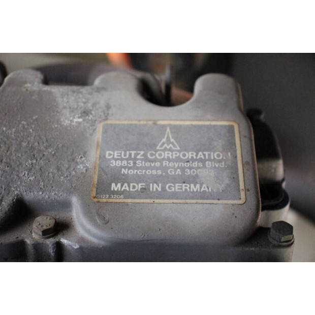 1997 جيه ال جي 600AJ-44521803