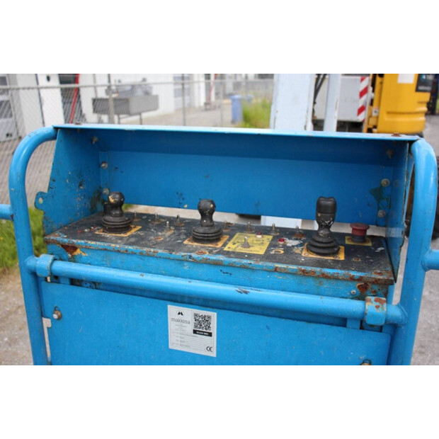 2005 Genie Z-60/34-44521822