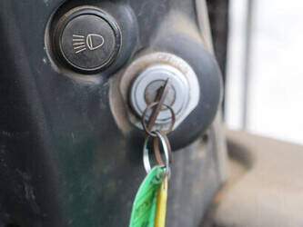 2002-mitsubishi-fb20-k-44522179