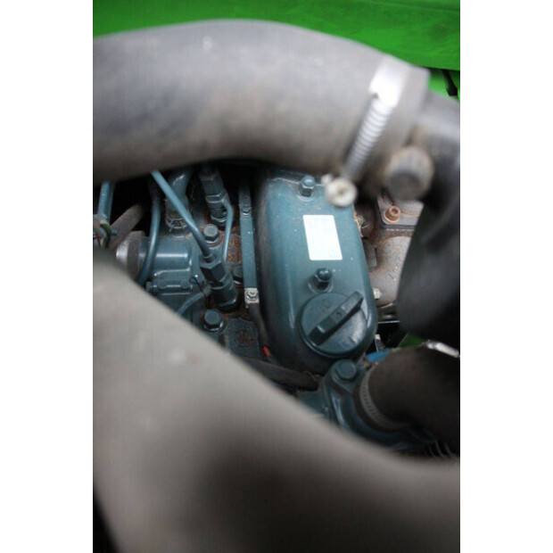 2017 افانت 630-44522257