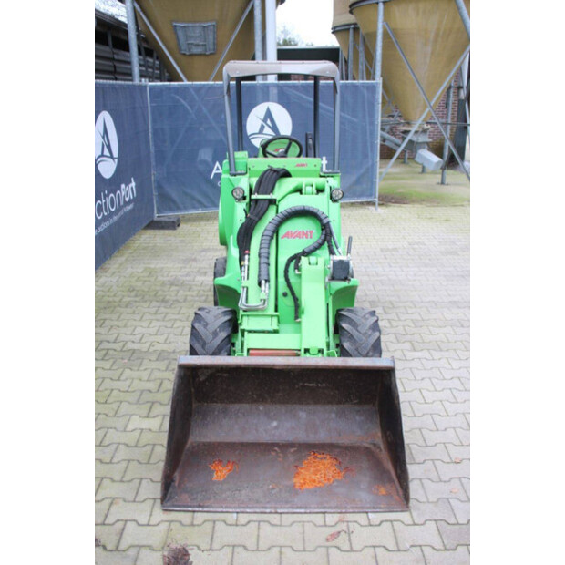 2018 Avant M528RIMCT-44522278