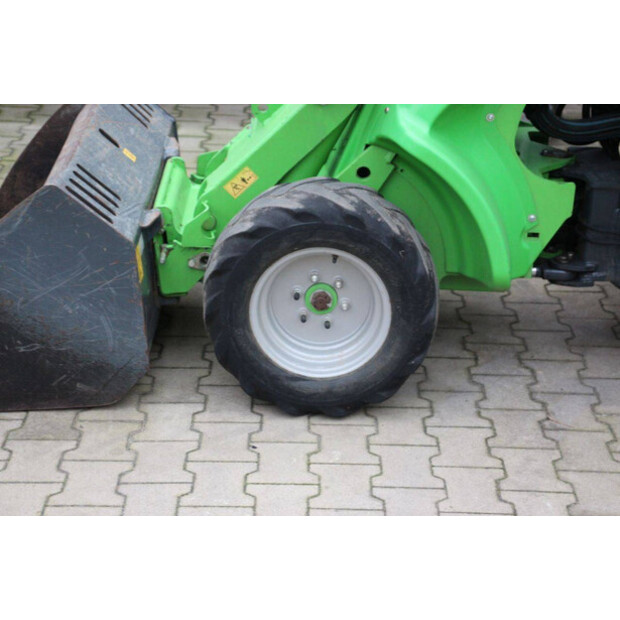 2018 Avant M528RIMCT-44522282