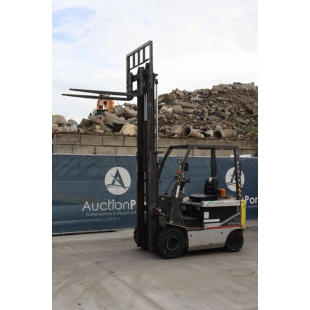 2007 نيسان P1B2-44522398