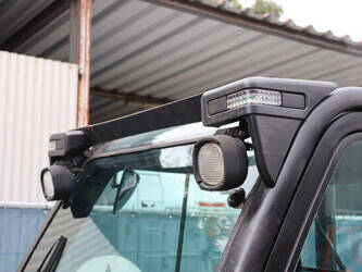 2012-yale-glp30vx-1398010-44522565