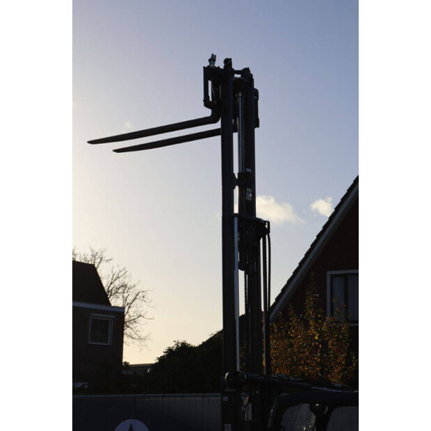 2023 ليندي E16L-02-44522667