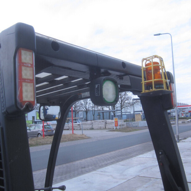 2015 يال GLP20LX-44522802