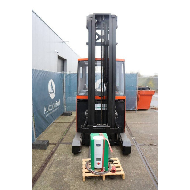 2013 بي تي RRE140CC-44523464