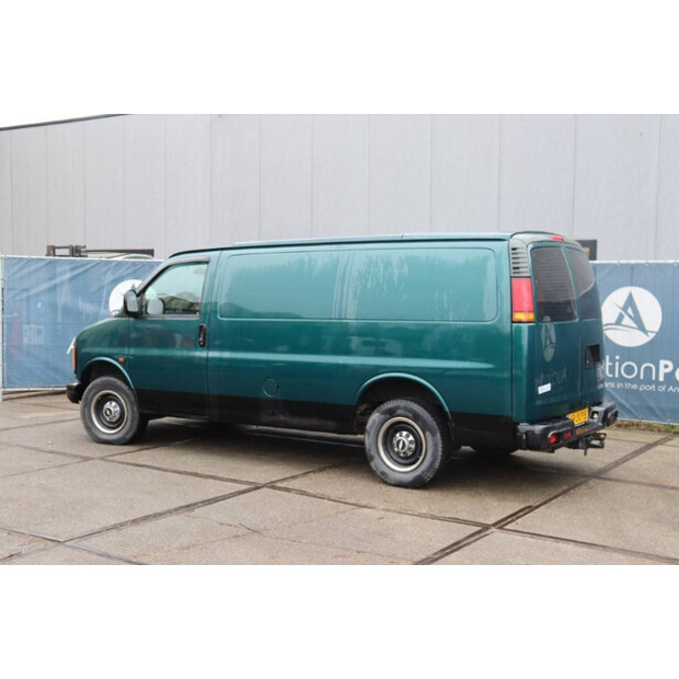 2000 Chevrolet Chevy Van-44523532