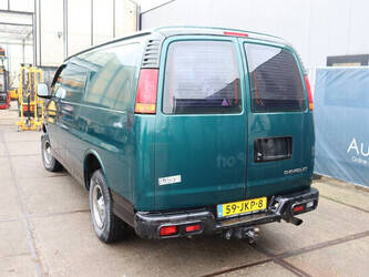 2000-chevrolet-chevy-van-44523533