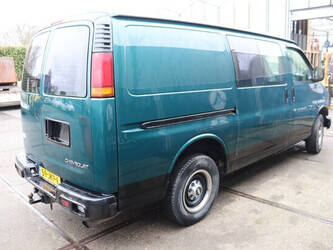 2000-chevrolet-chevy-van-44523535