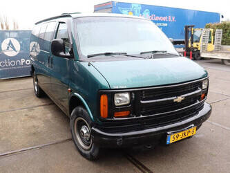 2000-chevrolet-chevy-van-44523536