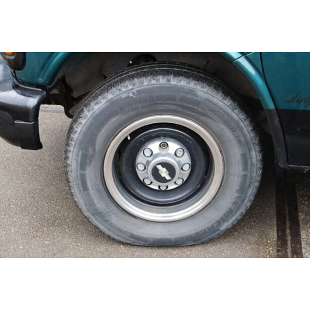 2000 Chevrolet Chevy Van-44523542