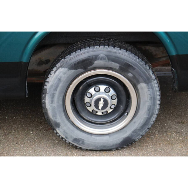 2000 Chevrolet Chevy Van-44523543