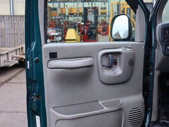 2000-chevrolet-chevy-van-44523547