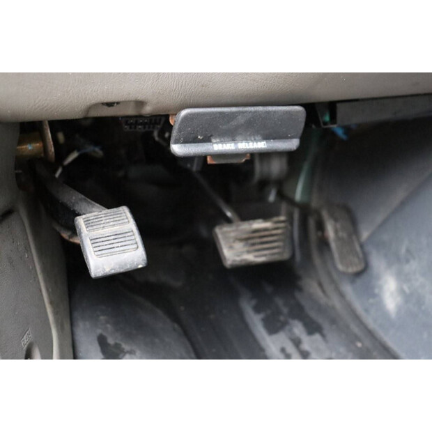 2000 Chevrolet Chevy Van-44523551