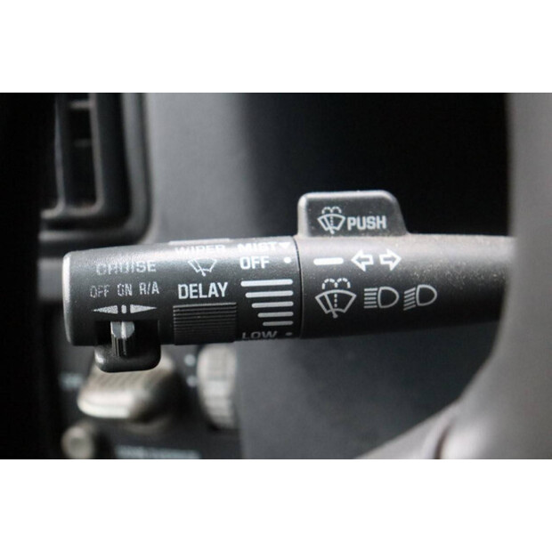 2000 Chevrolet Chevy Van-44523556