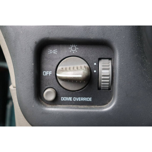 2000 Chevrolet Chevy Van-44523558