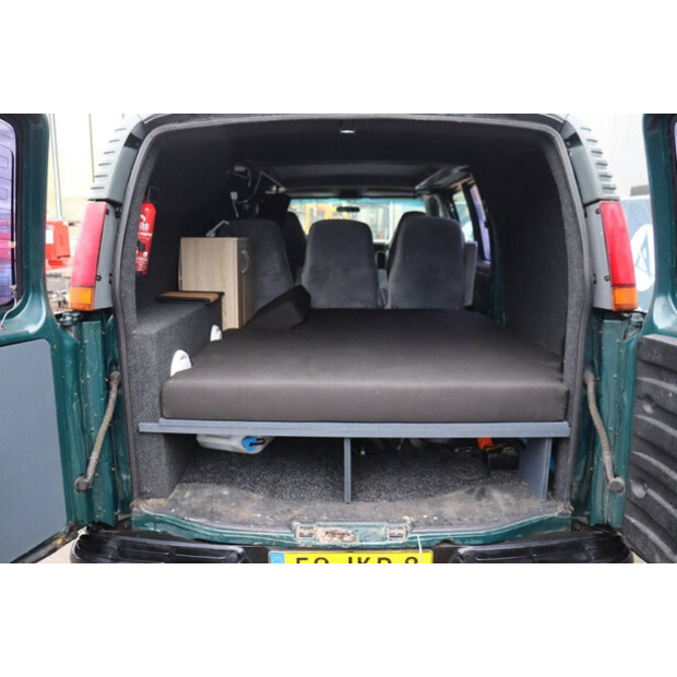 2000 Chevrolet Chevy Van-44523563