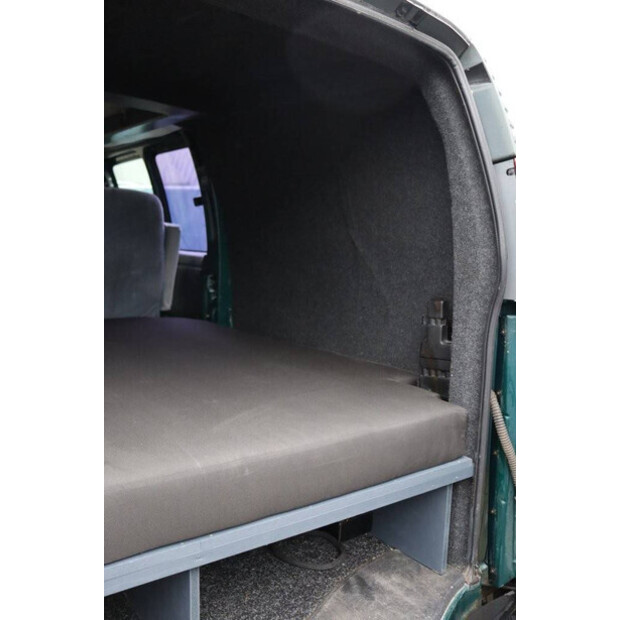 2000 Chevrolet Chevy Van-44523564