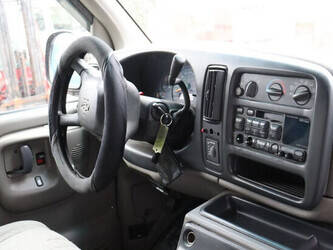 2000-chevrolet-chevy-van-44523572