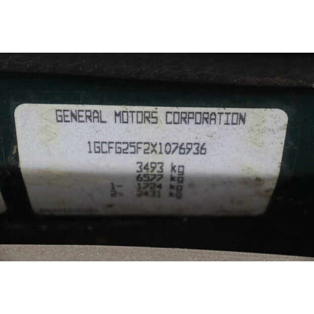 2000 Chevrolet Chevy Van-44523575