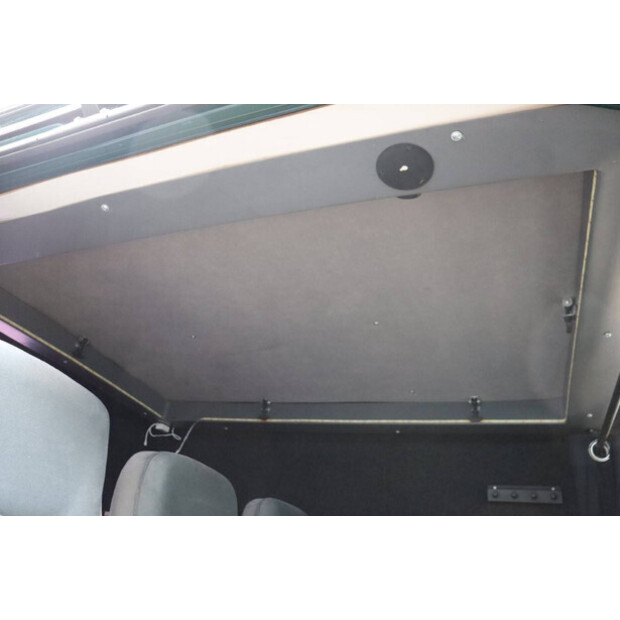 2000 Chevrolet Chevy Van-44523579