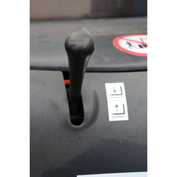 ليندي L12-44523614