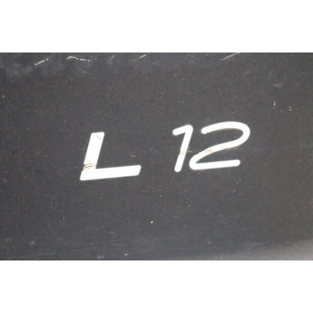 ليندي L12-44523616