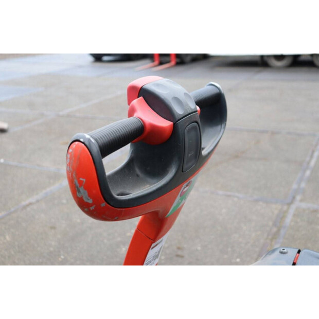 ليندي L12-44523618