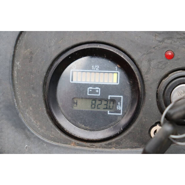 ليندي L12-44523621