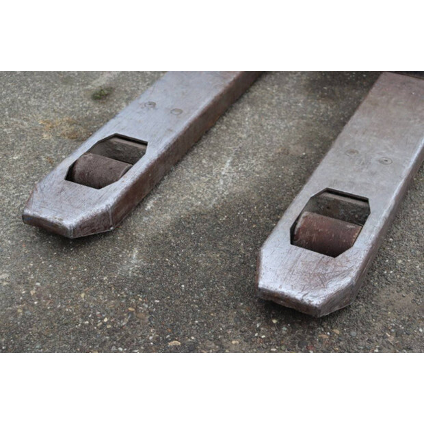 2008 يال MP20X-44523670