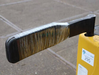 2008-yale-mp20x-44523674