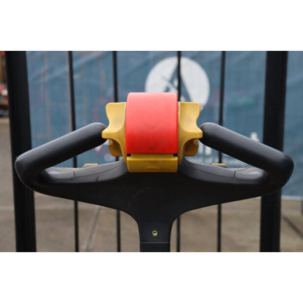 2008 يال MP20X-44523676